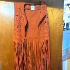 Fornia fringe vest